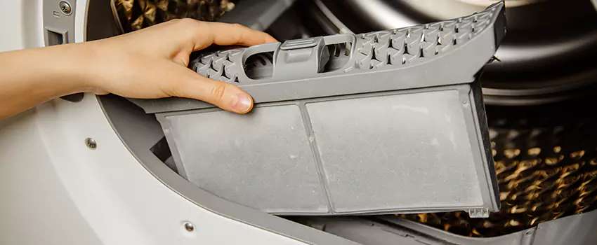 Signs Of A Clogged Dryer Lint Trap in Annandale, Virginia